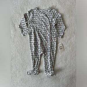 Nordstrom brand footie black and white with love in cursive